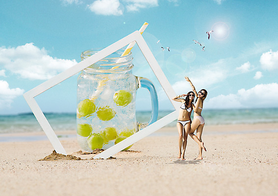 전신 PSD 구름 편집 편집이미지 여자 갈매기 하늘 유리병 프레임 빨대 서기 20대 성인 해변 두명 여름휴가 바캉스 비키니 선글라스 주스 이미지편집 자연요소 수영복 안경 음료 바다 모션 조류 병_용기 휴가 사람 청년 파일형식 여름_계절