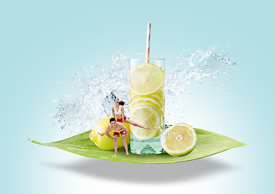 전신 PSD 서양인 편집 편집이미지 여자 남자 음료 단면 나뭇잎 바캉스용품 빨대 서기 20대 성인 두명 컵 물 점프 레몬 레몬주스 튀는물 트로피컬아트 이미지편집 자연요소 외국인 식기 잎 과일 모션 사람 청년 과일주스 오브젝트 그림 액체표현 스플래쉬 파일형식