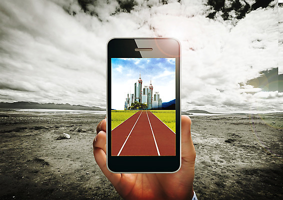 PSD 구름 편집 편집이미지 손 하늘 한명 빌딩 신체부위 스마트폰 원근감 트랙 이미지편집 자연요소 1 뷰포인트 사람 건물 핸드폰 스마트기기 파일형식