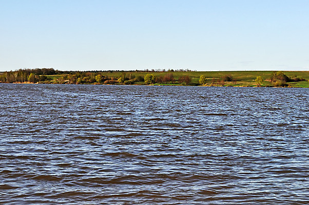 포토 JPG 해외이미지 나무 호수 물결 파도 여행 백그라운드 자연 하늘 표면 바람 날씨 휴식 풍경 사람없음 야외 초록색 물 여름 파란색 강 침묵 봄 시골 신선 개울 저녁 강가 수분 러시아 지역 수평선 해외202004 해외포토 자연요소 식물 계절 유럽 바다 컬러 컨셉 소리 야간 생태계 파일형식 이미지허브