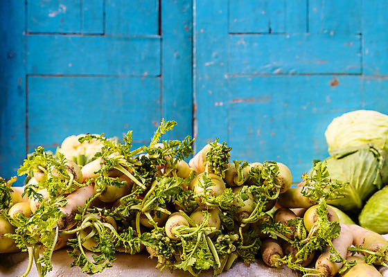 포토 JPG 해외이미지 백그라운드 겨울 채소 거리 건강 요리 동양인 사람없음 초록색 파란색 문 흰색 신선 시장 유기농 양배추 네팔 성분 총각무 카트만두 해외202004 해외포토 웰빙 계절 아시아 컬러 인종 무 파일형식 이미지허브