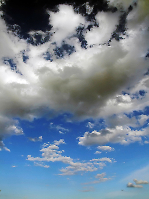 포토 JPG 해외이미지 구름 지구 하늘색 백그라운드 겨울 자연 하늘 날씨 풍경 사람없음 우주 환경 가을 위험 지중해 폭풍 몰타섬 카피스페이스 해외202004 해외포토 자연요소 계절 바다 섬 컨셉 파란색 공백 생태계 몰타 파일형식 이미지허브