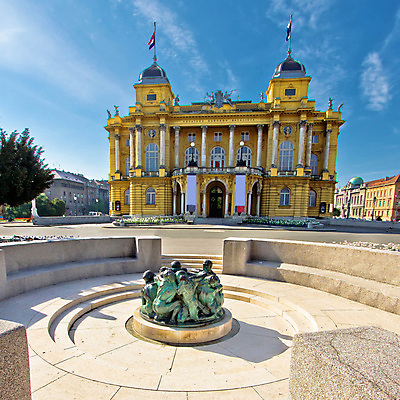 포토 JPG 해외이미지 식물 공원 꽃 유럽 건축양식 자연 하늘 풍경 사람없음 건물 빨간색 초록색 파란색 컬러풀 환경 정원 튤립 도시 센터 도심 극장 그림 대학교 정사각형 장면 지역 타운 크로아티아 일반 내추럴 자그레브 전국 해외202004 해외포토 도형 건축물 공공시설 건축 나라 컬러 학교 생태계 파일형식 이미지허브