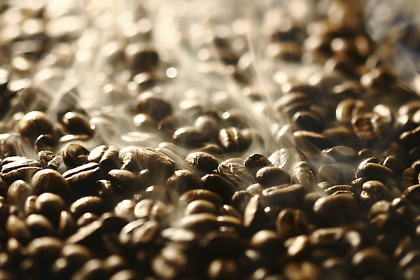 포토 JPG 해외이미지 커피 음료 음식 비즈니스 아침 콩 실내 사람없음 컵 갈색 검은색 카페 머그컵 원두 비즈니스우먼 뜨거움 아침식사 커피잔 굽기 아로마 갈기 에스프레소 단절 모카 양조 카페인 해외202004 해외포토 주간 식기 여자 컬러 잔 곡류 내부 상점 식사 직장인 구이 파일형식 이미지허브