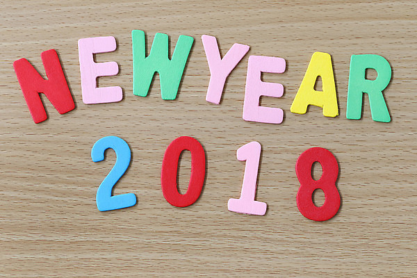 포토 JPG 해외이미지 캐릭터 백그라운드 크리스마스 패턴 텍스트 표면 새해 사람없음 목재 장식 컬러풀 갈색 연도 심볼 서명 종료 해외202004 해외포토 나무 기념일 컬러 무늬 재료 파일형식 이미지허브