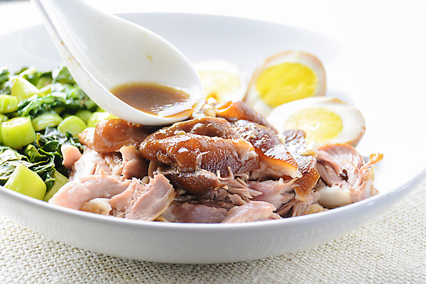 포토 JPG 해외이미지 전통 접시 아시아 음식 백그라운드 재료 밥 뼈 마늘 육류 돼지고기 요리 사람없음 갈색 식당 식사 저녁식사 중국 흰색 신선 돼지 맛 굽기 먹기 피부 향신료 잔치 아로마 점심식사 해외202004 해외포토 식기 나라 컬러 컨셉 채소 식재료 포유류 모션 신체부위 상점 구이 향미료 파일형식 이미지허브