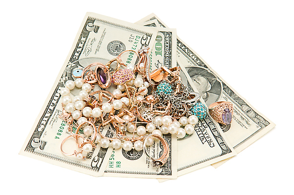 포토 JPG 해외이미지 백그라운드 컨셉 지폐 돈 비즈니스 목걸이 성공 사람없음 장식 금융 달러 귀걸이 저축 흰색 반지 재산 황금 고급 은색 보석 오브젝트 다이아몬드 보물 고립 팬던트 해외202004 해외포토 컬러 장신구 경제 광석 파일형식 이미지허브