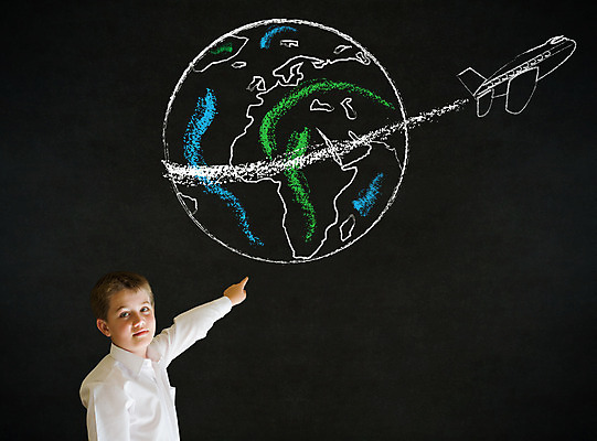 포토 JPG 해외이미지 백인 학생 교육 지구 어린이 여행 백그라운드 컨셉 지도 생각 비즈니스 학교 교통시설 성공 휴가 비행기 한명 사람 소년 세계 지구본 검은색 칠판 흰색 가리킴 비즈니스맨 제트기 방문 해외202004 해외포토 서양인 1 남자 컬러 교통 항공교통 대중교통 손짓 직장인 시설 파일형식 이미지허브