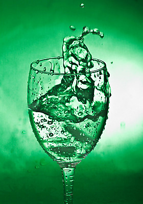 포토 JPG 해외이미지 물결 음료 파도 백그라운드 유리 사람없음 초록색 물 빛 수중 거품 젖음 흐름 추위 흰색 투명 액체 붓기 떨어짐 매끈함 스플래쉬 부족함 해외202004 해외포토 자연요소 바다 컬러 컨셉 모션 재질 감각 파일형식 이미지허브