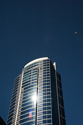 포토 JPG 해외이미지 외관 비즈니스 건축양식 유리 부동산 사람없음 건물 파란색 빛 사무실 햇빛 고층빌딩 도시 재산 도심 큼 시애틀 워싱턴 철강 해외202004 해외포토 건축물 건축 컬러 재질 빌딩 금융 태양 미국 크기 파일형식 이미지허브