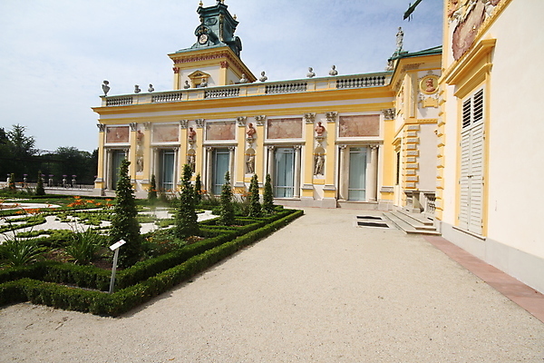 포토 JPG 해외이미지 공원 유럽 여행 사람없음 야외 건물 여행객 정원 도시 대리석 광택 동쪽 폴란드 바르샤바 해외202004 해외포토 건축물 공공시설 나라 재료 사람 방향 파일형식 이미지허브