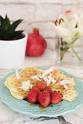 포토 JPG 해외이미지 모양 접시 열매 꽃 음식 백그라운드 과일 탁자 딸기 벽돌 디저트 주택 건강 사랑 사람없음 빨간색 컬러풀 노란색 과자 우주 초콜릿 식사 빵집 하트 신선 달콤 맛 아침식사 냄비 정상 설탕 굽기 크림 코코넛 석류 일요일 와플 점심식사 페스츄리 핸드메이드 해외202004 해외포토 식물 식기 감정 빵 컬러 가구 컨셉 건물 상점 솥 구이 요일 파일형식 이미지허브