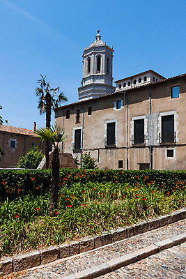 포토 JPG 해외이미지 전통 유럽 벽 여행 건축양식 창문 주택 풍경 사람없음 건물 목재 강 여행객 문 마을 골동품 바위 시골 도시 스페인 지중해 빌라 그림 정사각형 암초 타운 스페인어 옛날 해외202004 해외포토 도형 나무 건축물 건축 나라 바다 재료 사람 돌_바위 파일형식 이미지허브
