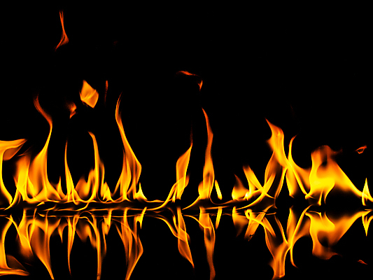 포토 JPG 해외이미지 디자인 배너 백그라운드 컨셉 일러스트 자연 벽지 사람없음 빛 반사 노란색 검은색 어둠 힘 에너지 뜨거움 더위 모닥불 바비큐 폭발 묘사 벽난로 매움 화재 열정 공상 온도 광 용광로 점화 지옥 화상 힘찬 해외202004 해외포토 감정 음식 컬러 불 날씨 맛 상처 사건 생태계 파일형식 이미지허브