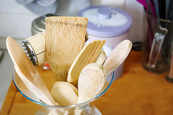 포토 JPG 해외이미지 전통 식기 디자인 음식 백그라운드 포크 컨셉 가정 유리 탁자 주방용품 주택 요리 사람없음 목재 세트 갈색 주방 식당 숟가락 요리사 장비 수확 흰색 기구 공구 시골 업무 그룹 컨테이너 수집 먹기 오브젝트 국자 복고 주걱 내추럴 고립 실행 항목 많음 해외202004 해외포토 나무 직업 산업 컬러 가구 생활용품 농업 재료 모션 재질 수저 건물 상점 도구 작업 파일형식 이미지허브