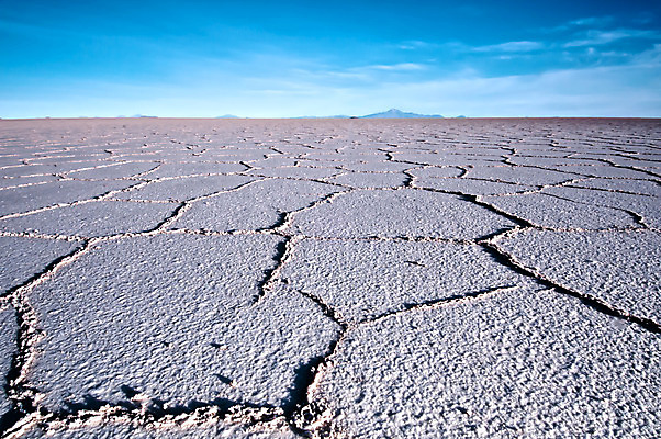 포토 JPG 해외이미지 공원 여행 자연 하늘 건조 풍경 사람없음 파란색 관광지 평화 미국 침묵 놀람 흰색 플랫 소금 남쪽 볼리비아 전국 해외202004 해외포토 공공시설 감정 컬러 컨셉 북아메리카 표정 아메리카 소리 방향 생태계 파일형식 이미지허브