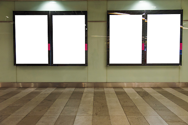 포토 JPG 해외이미지 배너 포스터 벽 백그라운드 간판 광고판 실내 사람없음 내부 우주 공백 흰색 도시 전철 역 사인 방콕 지하 계산서 목업 해외202004 해외포토 육상교통 컬러 교통시설 태국 대중교통 알림판 판 파일형식 이미지허브