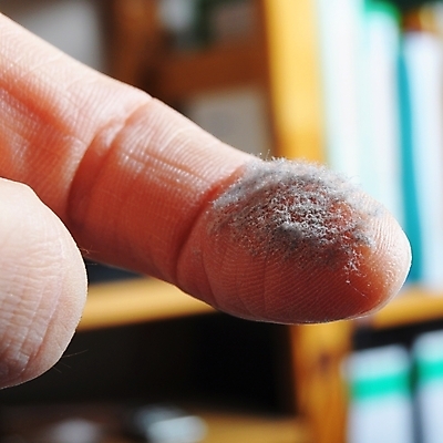 포토 JPG 해외이미지 손 컨셉 가사 손가락 가정 주택 사람없음 업무 빨래 청소 지우개 먼지 삭제 의무 공급 카피스페이스 해외202004 해외포토 학용품 건물 신체부위 공백 작업 파일형식 이미지허브