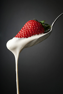 포토 JPG 해외이미지 딸기 사람없음 숟가락 흐름 달콤 크림 해외202004 해외포토 컨셉 과일 수저 맛 파일형식 이미지허브