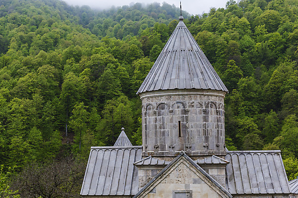 포토 JPG 해외이미지 나무 전통 기독교 종교 문화 벽 여행 십자가 건축양식 자연 산 풍경 사람없음 야외 건물 목재 초록색 노란색 교회 여행객 믿음 탑 안개 바위 사찰 중세 역사 숲 언덕 수도원 기념물 천연기념물 뿌연 신앙심 아르메니아 옛날 특별함 해외202004 해외포토 식물 건축물 건축 감정 컬러 컨셉 재료 종교건축 날씨 사람 돌_바위 생태계 파일형식 이미지허브