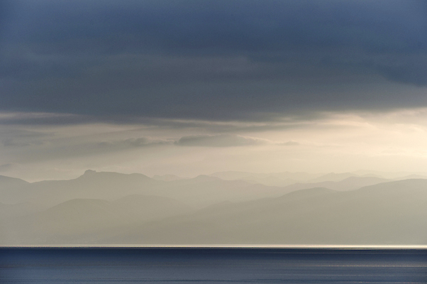 포토 JPG 해외이미지 구름 호수 산 사람없음 파란색 태양 침묵 황혼 안개 광선 마케도니아 해외202004 해외포토 자연요소 컬러 날씨 소리 일몰 파일형식 남유럽 이미지허브