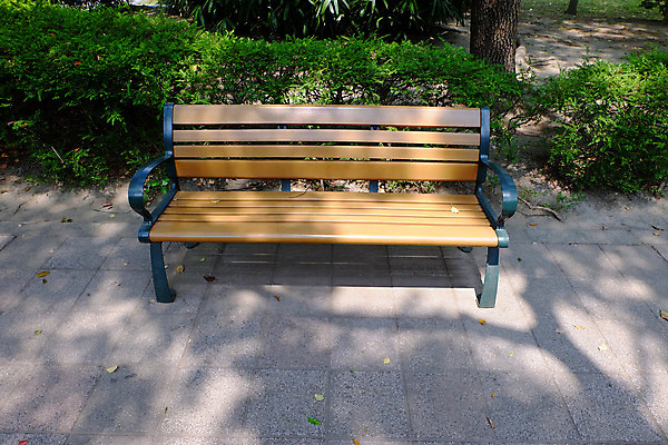 포토 JPG 해외이미지 나무 계절 공원 길 가구 백그라운드 벤치 의자 자연 거리 사람없음 야외 목재 정원 침묵 도시 고독 오솔길 오브젝트 장면 해외202004 해외포토 식물 공공시설 감정 생활용품 재료 소리 생태계 파일형식 이미지허브