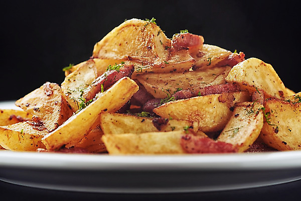 포토 JPG 해외이미지 접시 음식 채소 감자 요리 사람없음 갈색 식당 식사 저녁식사 튀김 뜨거움 황금 그릴 아침식사 폐기물 굽기 먹기 속도 준비 프랑스어 점심식사 해외202004 해외포토 문자 식기 컬러 모션 주방용품 상점 쓰레기 구이 파일형식 이미지허브