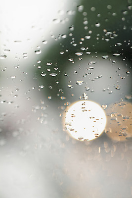 포토 JPG 해외이미지 구름 계절 도로 여행 백그라운드 겨울 창문 자동차 자연 하늘 날씨 휴가 풍경 사람없음 초록색 물 파란색 빛 평화 새벽 가을 흰색 물방울 빗방울 장면 해외202004 해외포토 자연요소 길 육상교통 컬러 컨셉 교통시설 비_날씨 생태계 파일형식 이미지허브