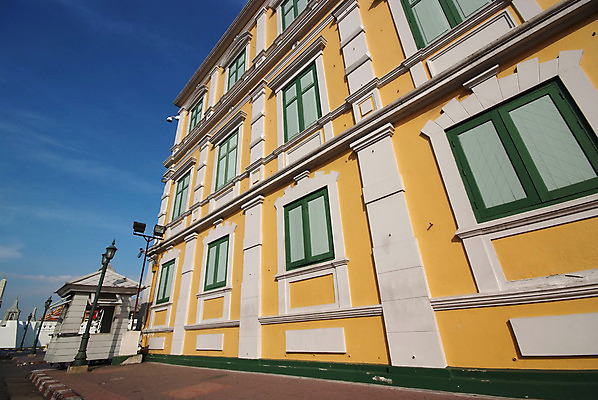 포토 JPG 해외이미지 전통 아시아 도로 여행 백그라운드 건축양식 창문 태국 하늘 주택 동양인 사람없음 장식 컬러풀 노란색 여행객 탑 수확 도시 역사 고급 복고 방콕 고고학 해외202004 해외포토 건축물 교육 건축 나라 길 컬러 컨셉 농업 교통시설 사람 인종 건물 파일형식 이미지허브