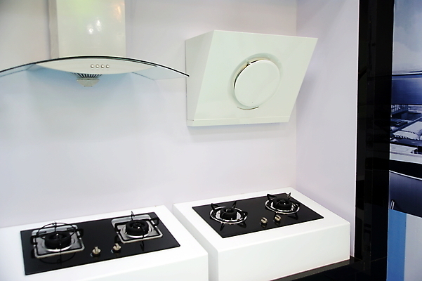 포토 JPG 해외이미지 유리 탁자 사람없음 빛 주방 검은색 흰색 레인지 플랫 해외202004 해외포토 컬러 가구 재질 가전제품 파일형식 이미지허브