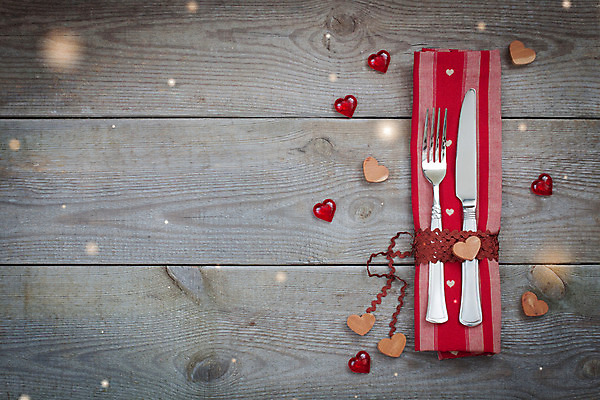 포토 JPG 해외이미지 라이프스타일 음식 결혼 포크 컨셉 데이트 통신 가족 탁자 함께함 발렌타인데이 사랑 사람 이벤트 사람없음 빨간색 친구 식당 식사 저녁식사 카페 수확 하트 시골 축하 칼 연결 먹기 메뉴 기회 엽서 설정 점심식사 소셜 제안 채팅 특별함 해외202004 해외포토 모양 식기 감정 컬러 가구 농업 관계 모션 데이이벤트 생활 상점 편지 파일형식 이미지허브