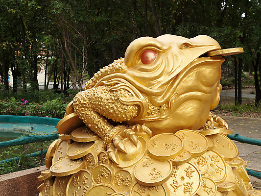 포토 JPG 해외이미지 돈 성공 개구리 양서류 동양인 사람없음 빨간색 금융 빛 조각상 동전 중국 희망 흰색 최고 행운 재산 황금 수집 심볼 오브젝트 긍정 신화 청동 동쪽 두꺼비 물갈퀴 고립 미신 전설 해외202004 해외포토 동물 감정 아시아 컬러 컨셉 인종 경제 조형물 방향 파일형식 이미지허브