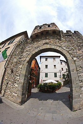 포토 JPG 해외이미지 라이프스타일 유럽 기독교 종교 여행 건축양식 지붕 거리 실내 풍경 사람없음 내부 갈색 성당 교회 마을 이탈리아 수확 골동품 시골 얼룩 중세 작음 지중해 타일 그림 복고 엽서 대성당 그런지 옛날 토스카나 스타일 해외202004 해외포토 건축 나라 바다 컬러 농업 종교건축 건물 생활 역사 크기 편지 파일형식 이미지허브