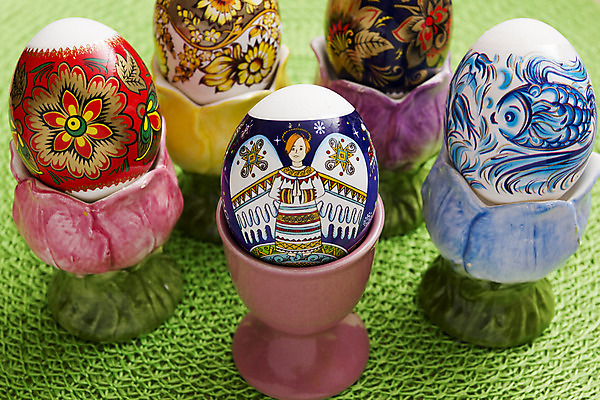 포토 JPG 해외이미지 전통 기독교 종교 문화 음식 유리 휴가 부활절 서기 사람없음 장식 빨간색 파란색 노란색 계란 얼음 축제 봄 흰색 축하 심볼 해외202004 해외포토 자연요소 계절 기념일 컬러 컨셉 모션 재질 알 파일형식 이미지허브