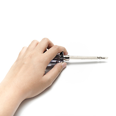 포토 JPG 해외이미지 손 실내 들기 신체부위 공구 해외202004 해외포토 모션 사람 내부 도구 파일형식 이미지허브