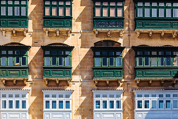 포토 JPG 해외이미지 전통 유럽 백그라운드 패턴 건축양식 창문 사람없음 건물 초록색 도시풍경 세계문화유산 수확 발코니 흰색 도시 타운 몰타섬 옛날 해외202004 해외포토 건축물 건축 나라 컬러 섬 무늬 농업 풍경 문화재 몰타 파일형식 이미지허브