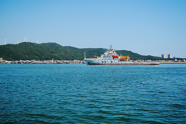 포토 JPG 해외이미지 산 풍경 사람없음 강 마을 언덕 굴곡 해외202004 해외포토 파일형식 이미지허브