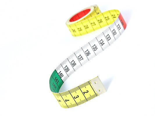 포토 JPG 해외이미지 다이어트 사람없음 빨간색 초록색 노란색 골짜기 흰색 몸무게 바느질 먹기 허리 측정 테이프 재단 고립 분실 인치 적자 해외202004 해외포토 컬러 모션 자연 문구용품 건강 신체부위 파일형식 이미지허브