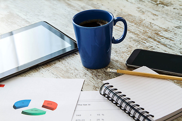 포토 JPG 해외이미지 안경 돈 비즈니스 통계 그래프 사람없음 그래픽 금융 경제 컴퓨터 사무실 숫자 알약 연필 스크린 자료 저축 계산기 정보 키보드 업무 계산 시장 계획 인쇄 휴대용 분석 보고서 문서 투자 이익 시트 회계 경영 계좌 세금 수입 회계사 해외202004 해외포토 직업 문자 잡화 컨셉 문구용품 학용품 전자제품 필기구 약 장비 작업 재산 오브젝트 파일형식 이미지허브