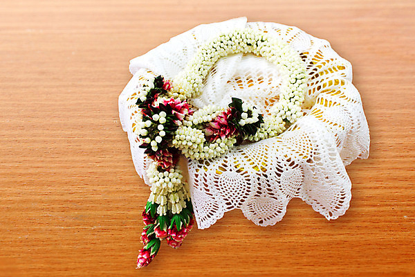 포토 JPG 해외이미지 그릇 꽃잎 꽃 아시아 문화 태국 사람없음 치료 장식 빨간색 약 장미 스파 약재 직물 약초 상품 허브 테라피 해외202004 해외포토 식물 식기 나라 컬러 의학 뷰티 풀_식물 파일형식 이미지허브