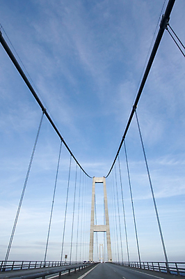 포토 JPG 해외이미지 구름 덴마크 사람없음 파란색 전선 철탑 기간 콘크리트 해외202004 해외포토 자연요소 컬러 북유럽 탑 파일형식 이미지허브