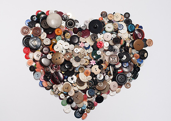 포토 JPG 해외이미지 디자인 백그라운드 버튼 종류 취미 사람없음 장식 컬러풀 흰색 하트 바느질 공예 서식 모음 제비 고립 해외202004 해외포토 모양 컬러 조류 파일형식 이미지허브