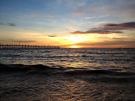 포토 JPG 해외이미지 주간 구름 계절 실루엣 모래 바다 섬 여행 백그라운드 자연 하늘 휴가 휴식 풍경 사람없음 여름 빛 컬러풀 햇빛 태양 일출 항구 맑음 일몰 새벽 분위기 장면 주말 스카이라인 내추럴 강렬 이국적 해외202004 해외포토 자연요소 컬러 컨셉 교통시설 날씨 촬영기법 노을 생태계 파일형식 이미지허브