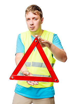 포토 JPG 해외이미지 백인 남자 실내 경고 한명 들기 상반신 성인 앞모습 긴급 삼각형 위험 손내밀기 비상등 안전조끼 성인남자한명만 해외202004 해외포토 도형 서양인 1 뷰포인트 컨셉 모션 사람 손짓 내부 남자한명만 성인남자만 파일형식 이미지허브