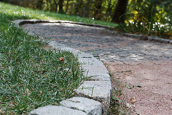 포토 JPG 해외이미지 모양 디자인 도로 길 벽 여행 백그라운드 패턴 건축양식 벽돌 거리 사람없음 건물 어둠 블록 회색 조약돌 바위 도시 거친 파편 아스팔트 질감 옛날 해외202004 해외포토 건축물 건축 컬러 무늬 교통시설 돌_바위 파일형식 이미지허브
