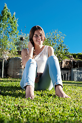 포토 JPG 해외이미지 1 여자 행복 얼굴 백그라운드 컨셉 한명 미소 사람 가로 여름 기쁨 흰색 암초 유일 전경 해외202004 해외포토 계절 감정 컬러 표정 풍경 신체부위 파일형식 탑뷰 이미지허브