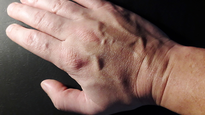 포토 JPG 해외이미지 백인 라이프스타일 손 남자 백그라운드 컨셉 비즈니스 손가락 성공 건강 손바닥 사람 성인 사람없음 엄지손가락 흰색 잡기 손톱 손목 심볼 오브젝트 사인 인덱스 팔 보여주기 고립 돌봄 헬프 해외202004 해외포토 서양인 컬러 모션 생활 신체부위 도움 파일형식 이미지허브