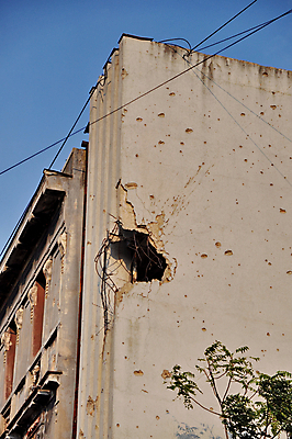 포토 JPG 해외이미지 전통 창문 산 주택 사람없음 초록색 바위 흰색 기둥 정상 큼 구시가지 보스니아 해외202004 튀르키예 해외포토 건축 아시아 컬러 건물 돌_바위 크기 파일형식 이미지허브