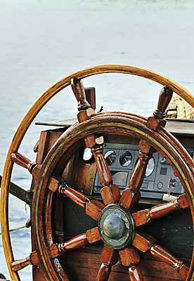 포토 JPG 해외이미지 밧줄 바다 지도 요트 항해 사람없음 목재 운전 보트 강의 방향 루트 해외202004 해외포토 나무 줄 배_교통 재료 모션 파일형식 이미지허브