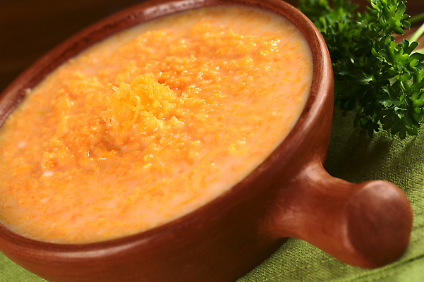 포토 JPG 해외이미지 음식 채소 오렌지 요리 사람없음 가로 사진촬영 당근 시골 고명 사발 수프 준비 채식주의자 해외202004 해외포토 과일 뿌리채소 촬영 사기그릇 채식 파일형식 이미지허브